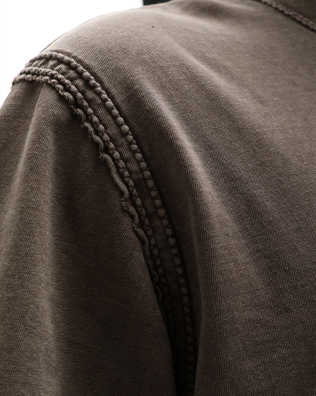 FRECCIA TEE - Warm Grey